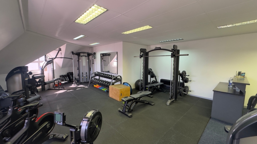 To Let Commercial Property for Rent in Somerset West Western Cape